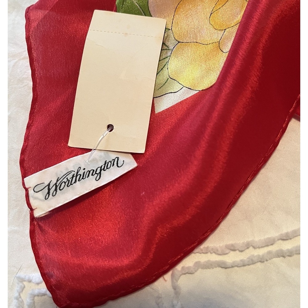 Vtg Worthington Tomato Red Floral Silk Scarf Square Classic Elegant Feminine NOS - Picture 7 of 7